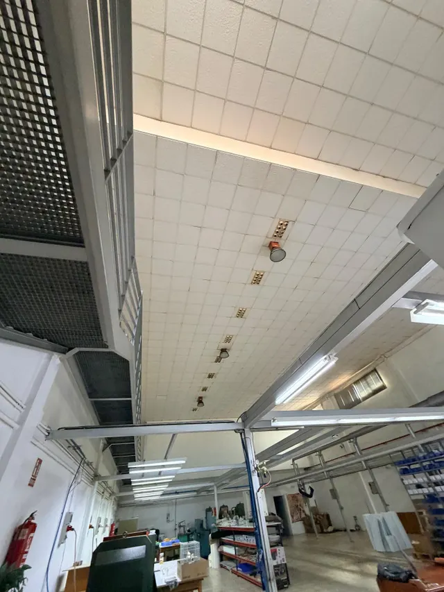 ALQUILER DE NAVE INDUSTRIAL EN CARRúS — 25