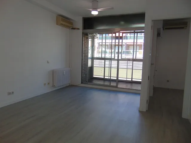 Apartamento en alquiler calle clara del rey prosperidad — 6