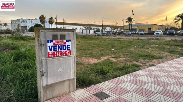 VENTA DE TERRENO URBANO EN BENIFAIO (VALENCIA) ZONA RESIDENCIAL — 2