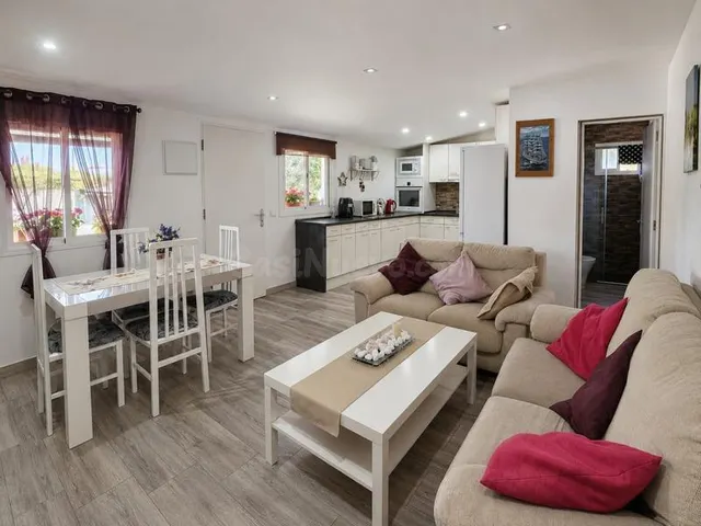 Villa de 9 dormitorios con apartamento independiente, piscin - foto 5