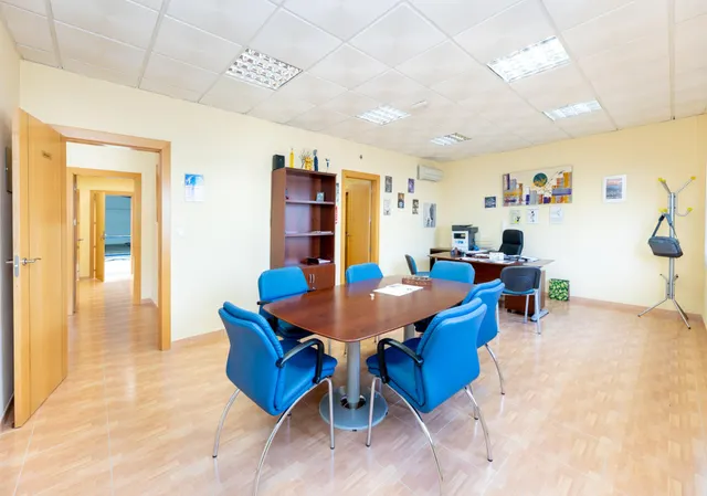 SE VENDE  Nave Industrial en Dúrcal con Instalaciones Completas y Cámara Frigorífica — 8