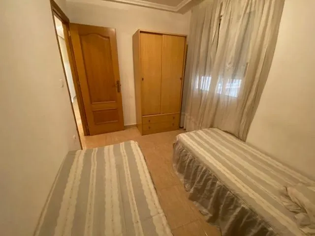 Piso en pleno centro, 2 dormitorios con orientación Este. — 11