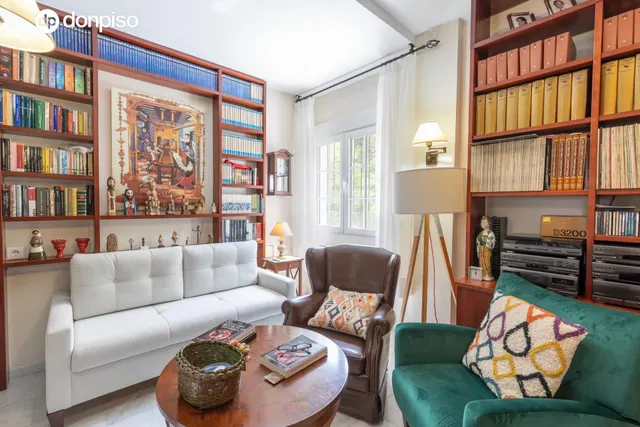 Chalet pareado con piscina, jardín y bonitas vistas a Granada en La Zubia — 13