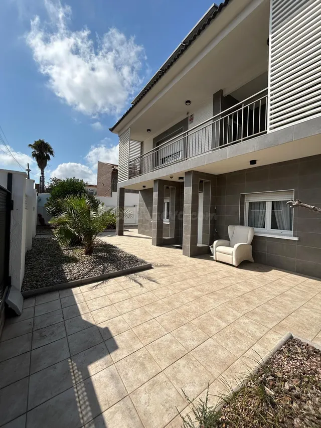 Exclusivo Chalet de Diseño con Licencia Turística - Calafell - foto 2