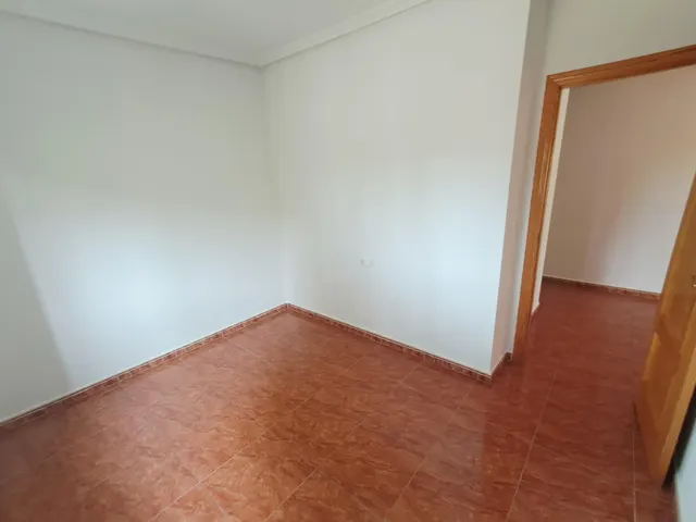 Vivienda de 3 dormitorios, 2 baños y 105 m2 en Patiño — 17