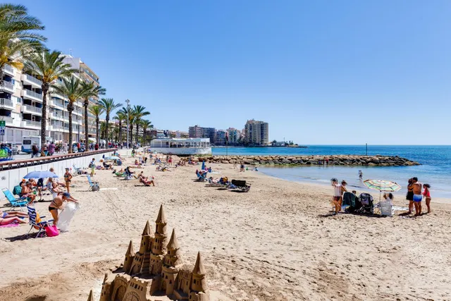 BAR / RESTAURANTE EN VENTA EN TORREVIEJA, ZONA PLAYA DEL CURA — 34