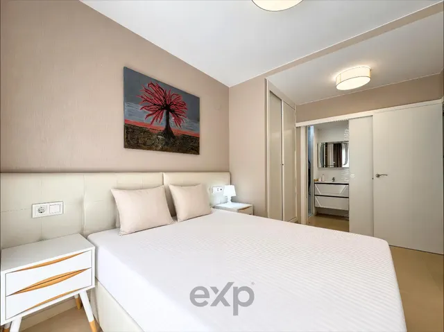 Piso en primera linea de playa de 2 habitaciones y 2 baños con terraza, piscina, garaje y trastero en Marina d’Or — 12