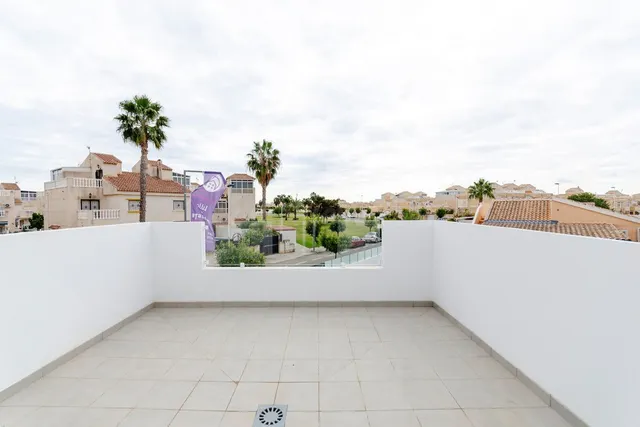 Villa 3 habitaciones 116m² en venta - El limonar — 29