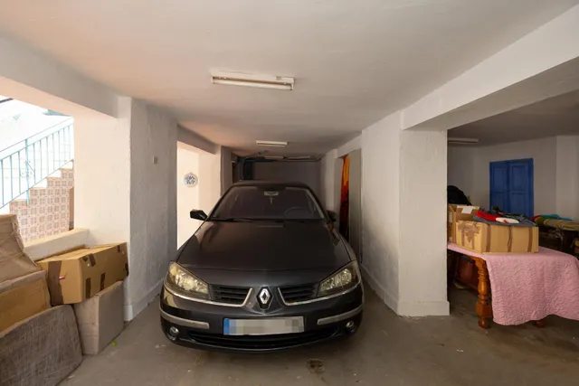 CASA EN PLENO CENTRO DE ARMILLA — 36