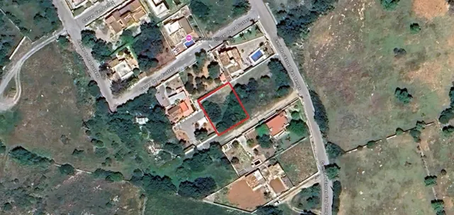 Solar rústico de 380m2 — 3