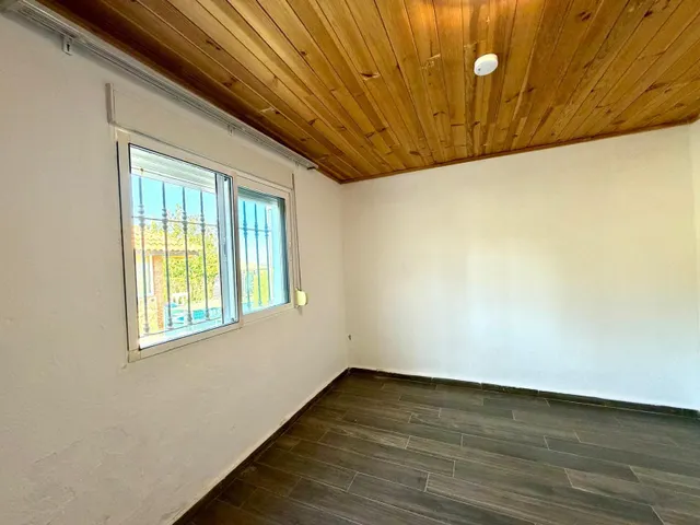 Finca en Mollina con casa, piscina, pista de tenis y 7.000 m2 de olivar. — 20