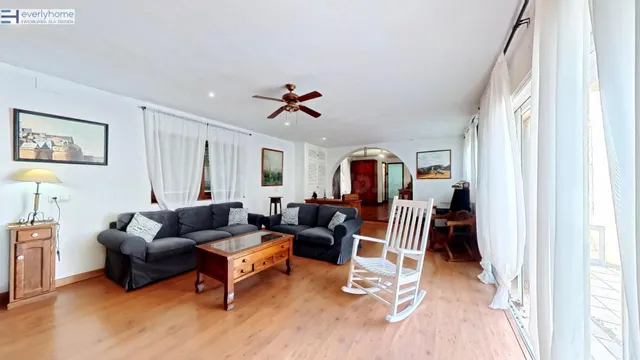 Vivienda con amplia parcela en entorno natural, a 10 minutos - foto 4