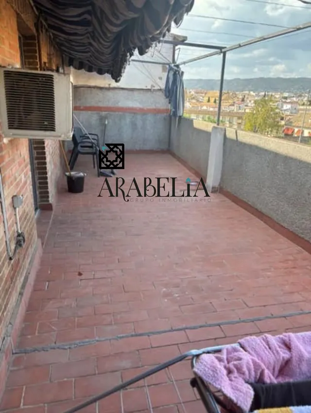 Ático en el Corazón de Córdoba - Oportunidad Única por €94,800 — 9