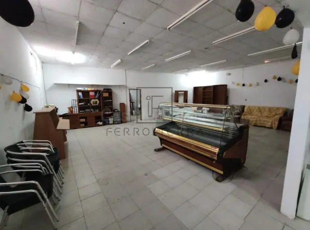 LOCAL COMERCIAL EN CARRETERA DE CASTILLA EN ALTO CASTAÑO, NA - foto 3