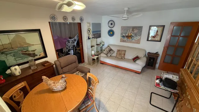 Elegante Apartamento en Benicassim con Vistas Espectaculares - foto 4