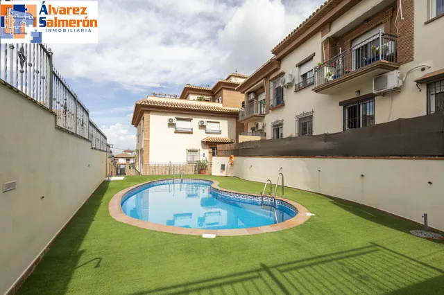 Ático en venta en La Zubia — 23