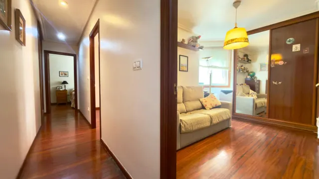 Piso en Venta - Centro de Orense 3 habitaciones 2 baños y ascensor — 9