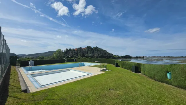 Chalet pareado exclusivo ubicado en un paraíso natural en Ca - foto 3