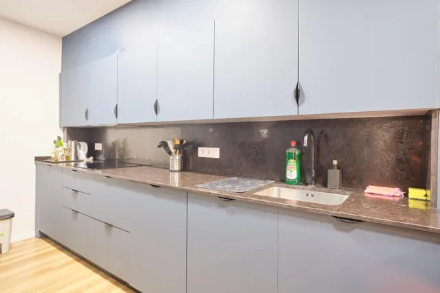 Habitación sólo para chica estudiante - disponible en diciembre - san antón — 18
