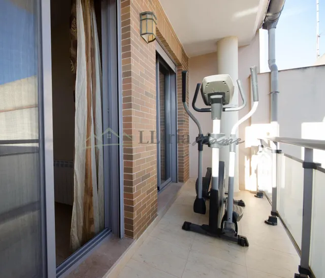 Ref. 04409. Casa de pueblo adosada con amplio patio, terraza y garaje en Vilamarxant. — 31