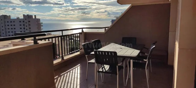 ALQUILER DE MAGNIFICO PISO CON VISTAS AL MAR — 3