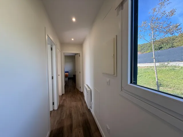 CASA SEMINUEVA CON GRAN PARCELA Y MUCHAS POSIBILIDADES — 24