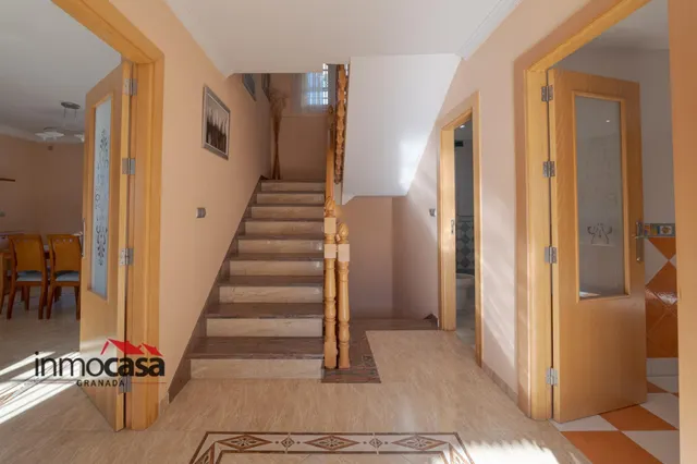 Espectacular vivienda pareada con piscina y amplio patio en Las Gabias (Granada) — 10