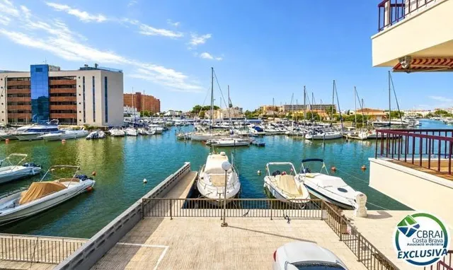 Tu rincón junto al mar en Roses: terraza con vistas al canal - foto 4