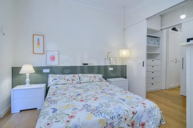 Vivienda con balcón y ascensor en pleno corazón del Gòtic — 9