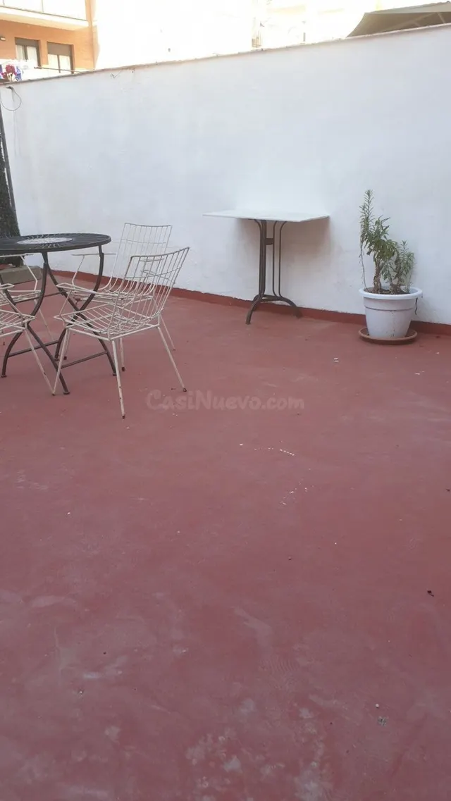 Piso para estudiantes - 4 habitaciones dobles, gran terraza  - foto 4