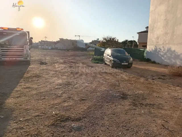 SOLAR EN SAN PEDRO DEL PINATAR: UBICACIÓN PRIVILEGIADA A 1 K - foto 3