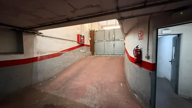 SE VENDE PLAZA DE APARCAMIENTO EN RUBÍ - foto 3