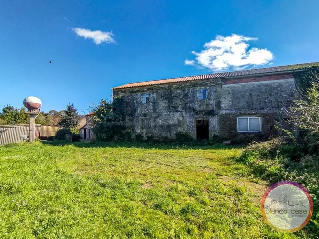 CASA para REFORMAR + TERRENO POR 76.900 € en LARACHA (A Coru