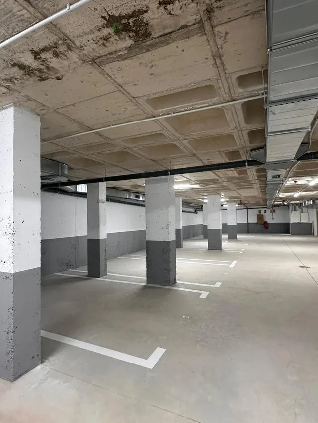 Hotel 59 habitaciones 3370m² en venta - Centro — 12
