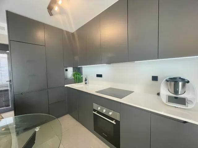 Chalet adosado de lujo con garaje privado y vistas al mar en Guardamar Hills — 9