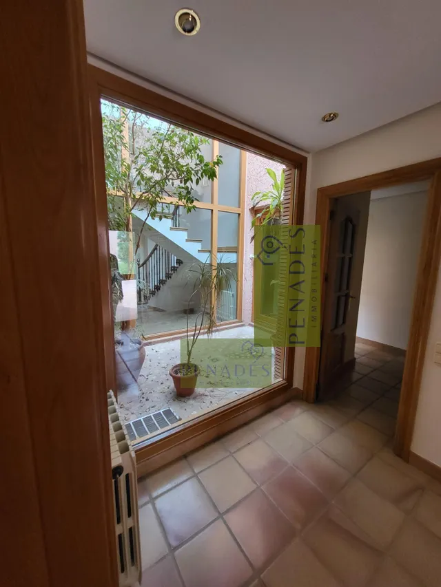 ESPECTACULAR CHALET MUY CERCA DEL PUEBLO — 22