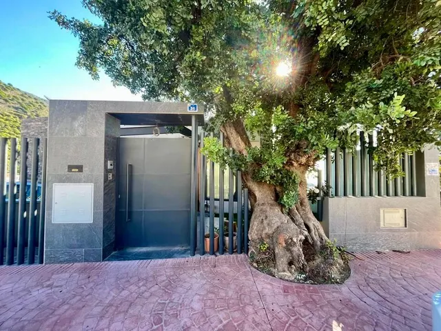 Vendemos una Elegante y Moderna Villa con Impresionantes Vistas al Mar — 21