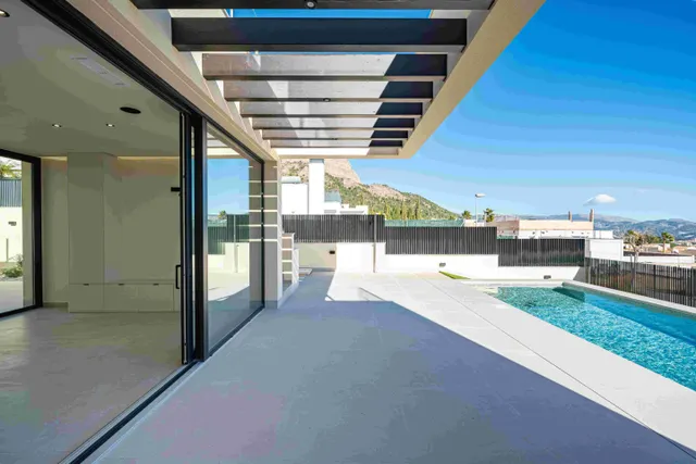 Villa 4 habitaciones 200m² en venta - Alberca — 31