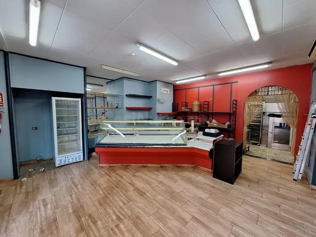 LOCAL COMERCIAL EN VENTA - foto 4