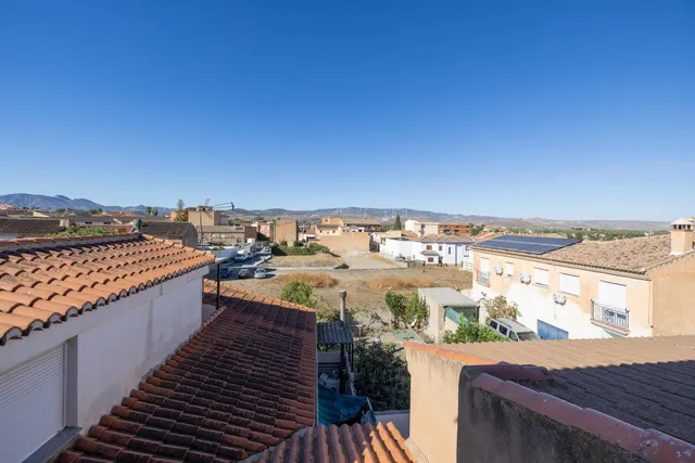 SE VENDE AMPLIO PISO EXTERIOR EN DÚRCAL GRANADA INCLUYE LOCAL — 16