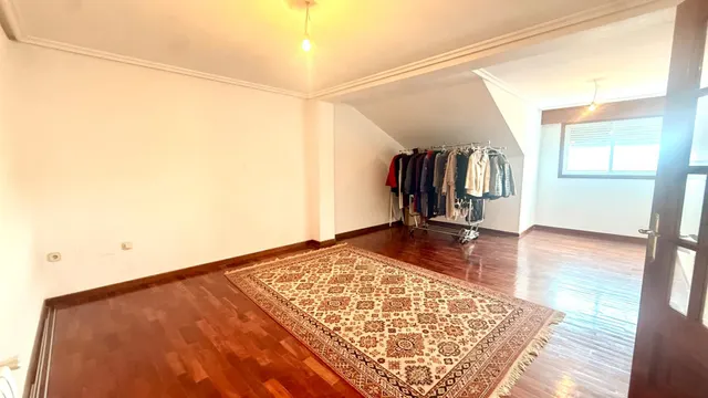 Piso de calidad en venta en el corazón de Maceda con Garaje. 140 m2 útiles. Entrar a vivir. — 7