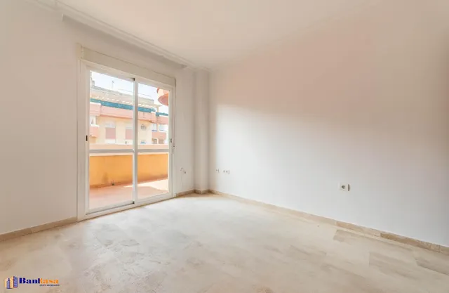 PISO EN ALQUILER SIN MUEBLES EN PARQUE OESTE | GRAN TERRAZA | PISCINA | PÁDEL | GARAJE — 25