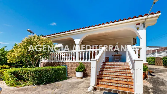 CHALET EN VENTA EN MONTSERRAT - foto 4