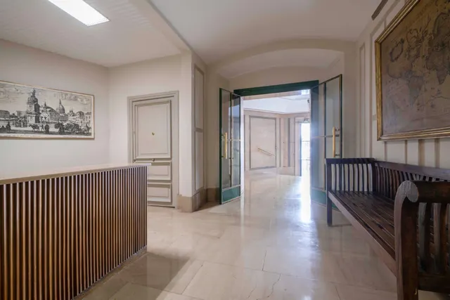 Vivienda clásica de 4 dormitorios con vistas a jardín en el barrio de Castellana — 32