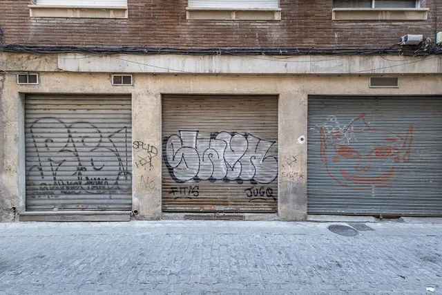 Local con sótano en pleno centro — 2