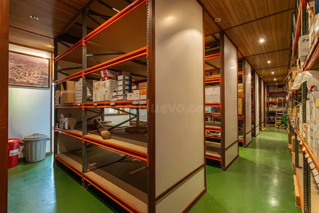 Nave en urbanizacion cerrada perfecta para almacen y venta — 4