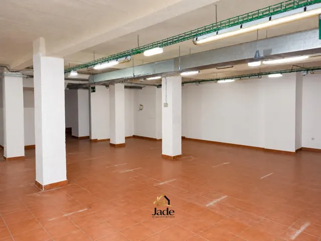Local comercial 496m² en alquiler - Centro — 12