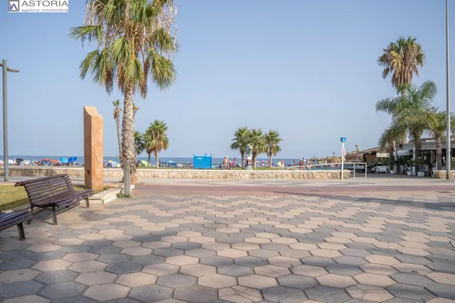 Local en Torre del Mar (Málaga) adaptado a cochera — 19