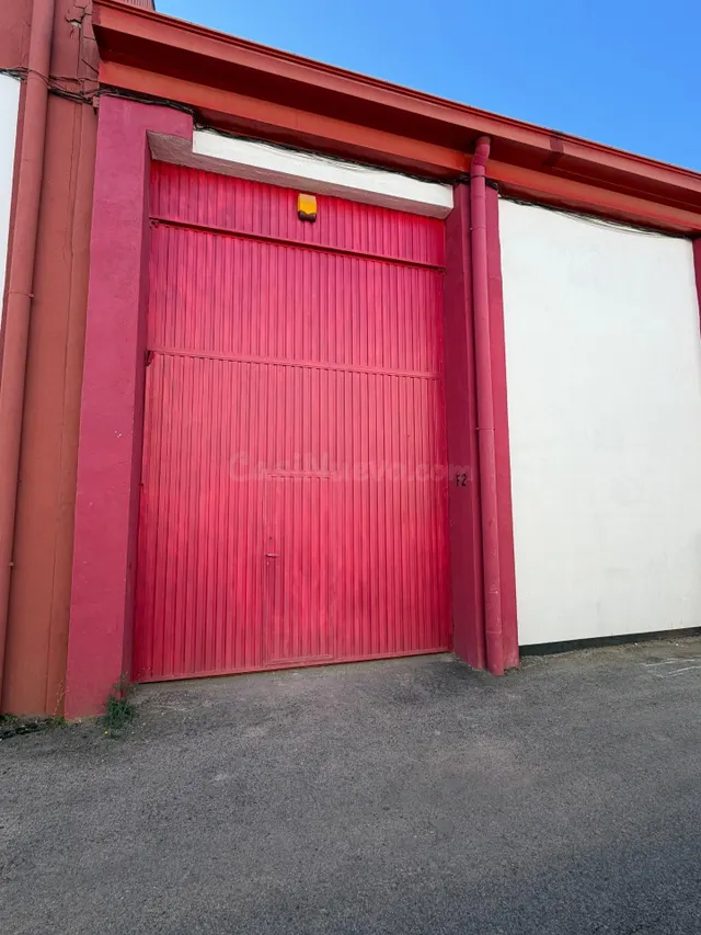 Nave industrial 216m² en venta - Barrio de la Estación - foto 2