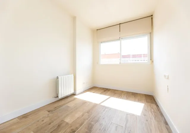 SALE A LA VENTA EXTRAORDINARIO ATICO "REFORMADO" EN GRANADA — 19